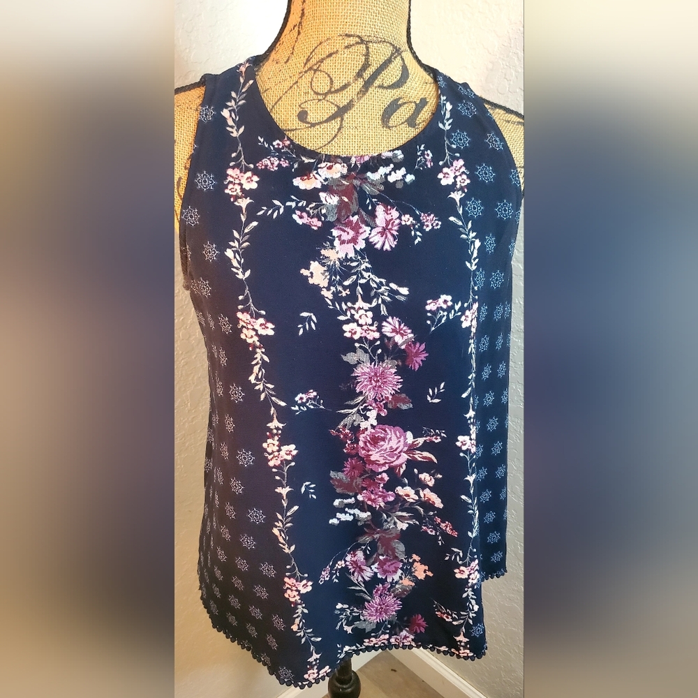 Xhilaration Navy Floral Tank Top